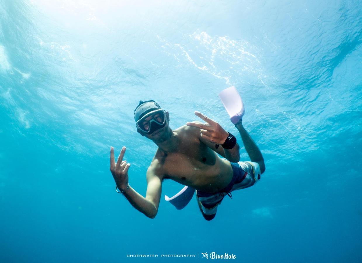 Bed and Breakfast 藍洞潛水blue Hole Dive Center Heng-ch'un Esterno foto
